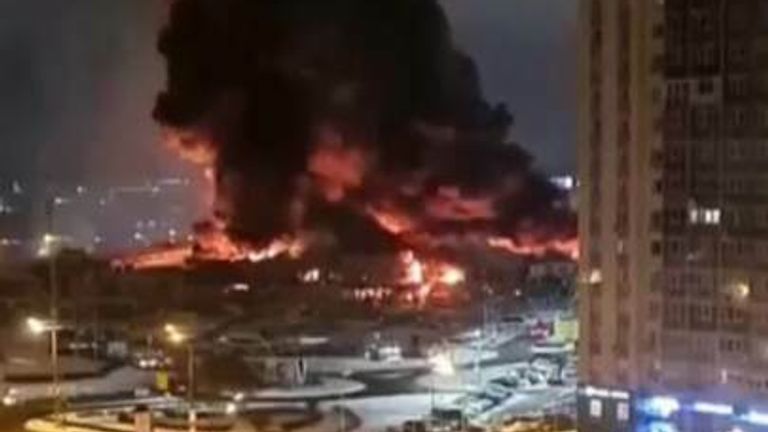 17,000 square meters of a mall in Moscow have gone up in flames after welding that &#39;violated safety regulations&#39;. A probe into the possible violation of safety rules has been launched.