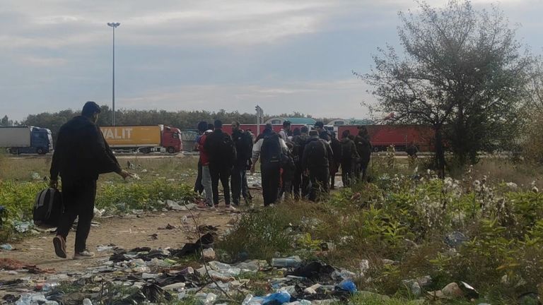 Asylum seekers near the Turkish-Bulgarian border