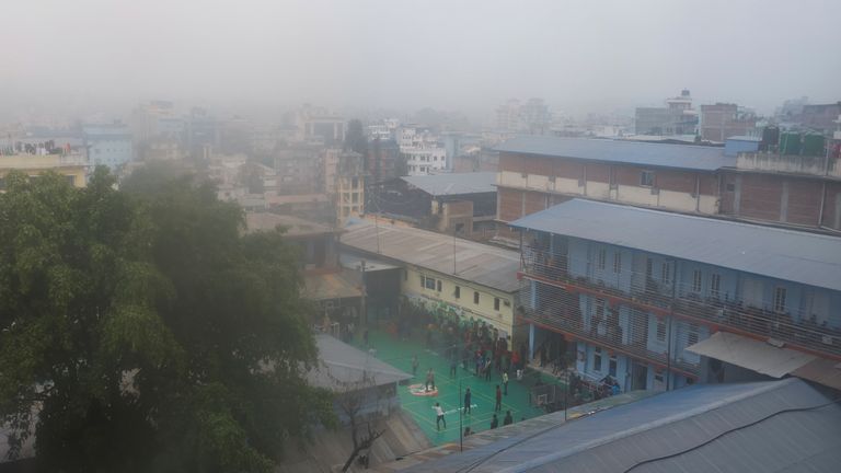 Vue générale de la prison centrale où le citoyen français Charles Sobhraj a été détenu, la soi-disant "Serpent" Accusé d'avoir tué plus de 20 jeunes touristes occidentaux à travers l'Asie, la Cour suprême a ordonné sa libération à Katmandou, au Népal.  