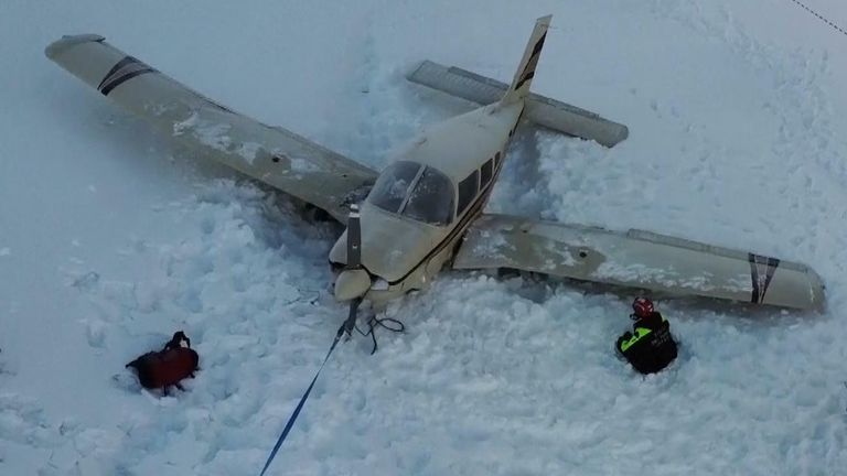 Rescue in Dolomites after emergency plane landing