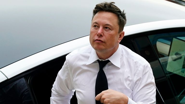 FILE - Elon Musk arrives at the Justice Center in Wilmington, Delaware, Tuesday, July 13, 2021. According to a document released late Wednesday, Dec. 13.  On February 14, 2022, according to the US Securities and Exchange Commission, Musk sold another $3.58 billion worth of Tesla shares during the week, but it is unclear where the proceeds were used. Musk has sold nearly $23 billion worth of Tesla stock since April, much of which likely went to fund his $44 billion acquisition of Twitter.  (AP Photo/Matt Locke, file)