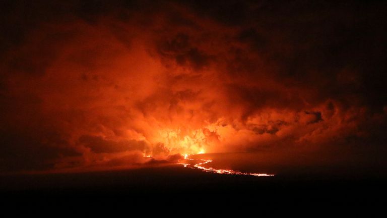 Lava erupts from Hawaii&#39;s Mauna Loa volcano. Pic: AP