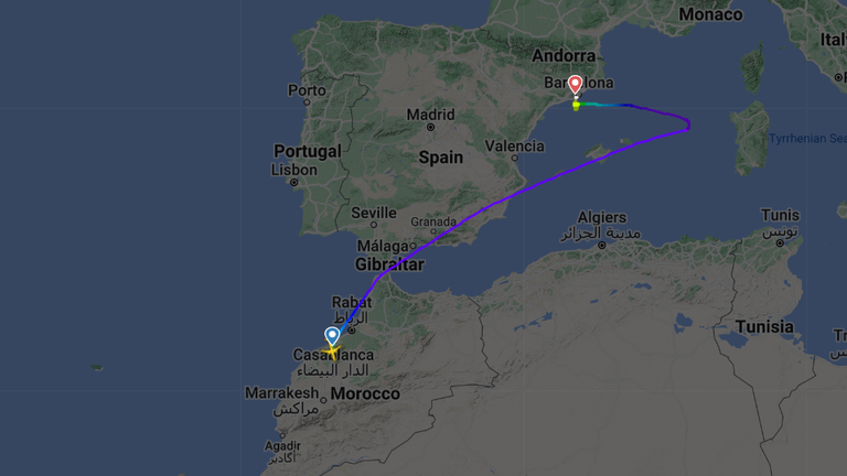 Pegasus Havayolları'nın PC652 sefer sayılı uçuşunun Fas'taki Kazablanka'dan İstanbul'a giderken Barselona'ya nasıl yönlendirildiğini gösteren bir Uçuş Radarı.  Resim: FlightRadar24