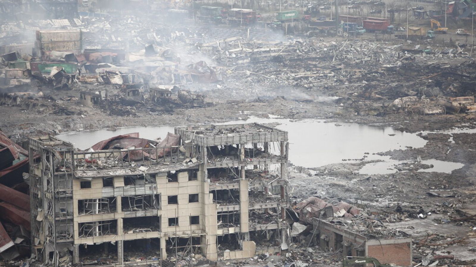 China chemical plant explosion kills at least five people with eight ...