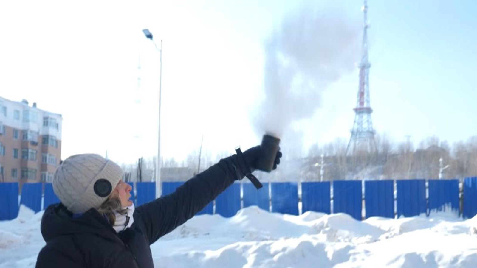 Boiling Water Instantly Freezes In China As Temperatures Plunge Climate News Sky News 9655