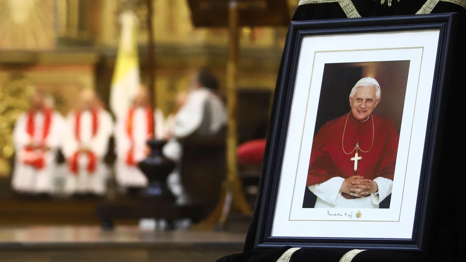 اليوم جنازة البابا بنديكتوس صنع التاريخ  اخبار العالم