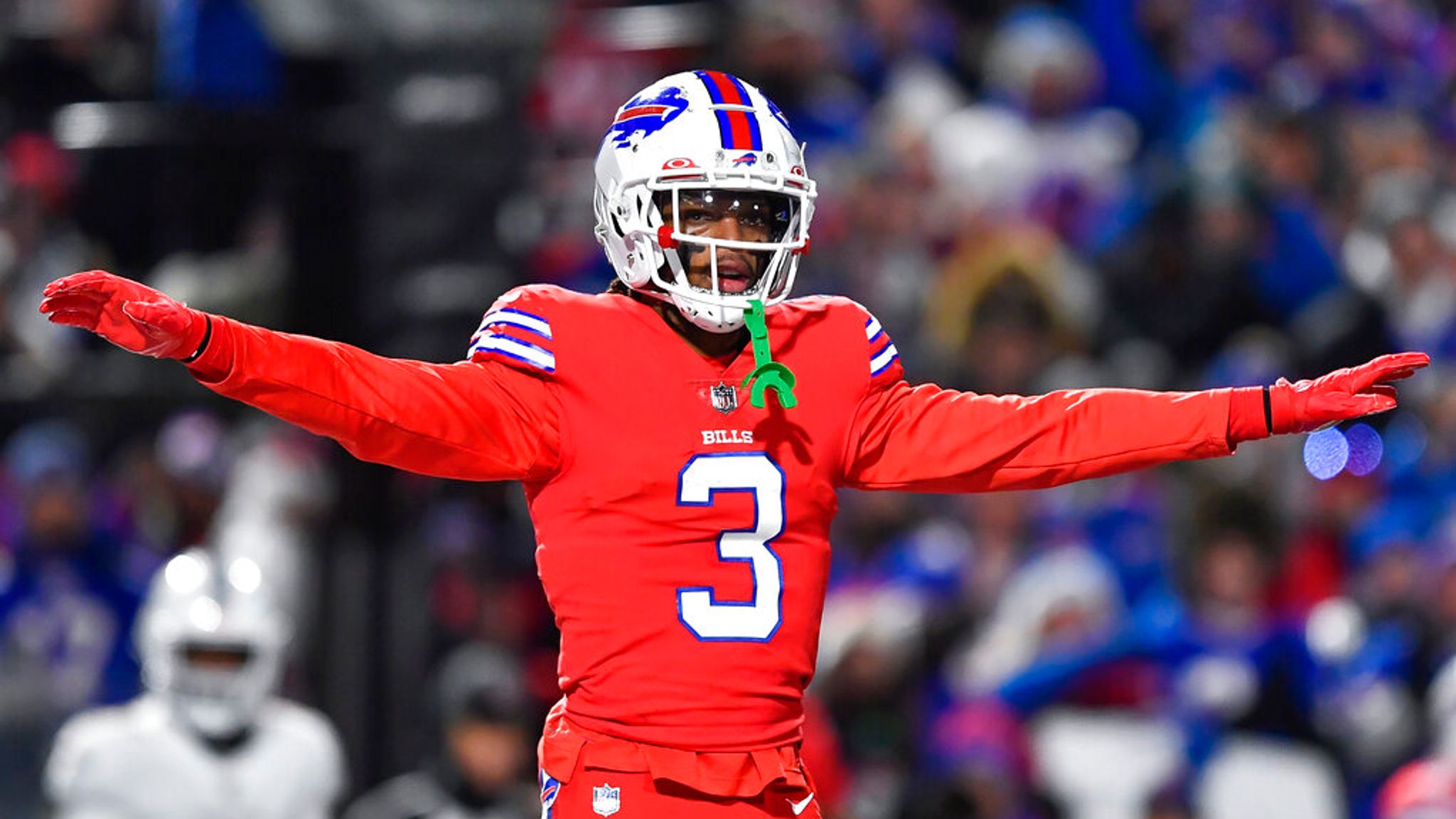 Bills' Damar Hamlin returns in first regular season game since