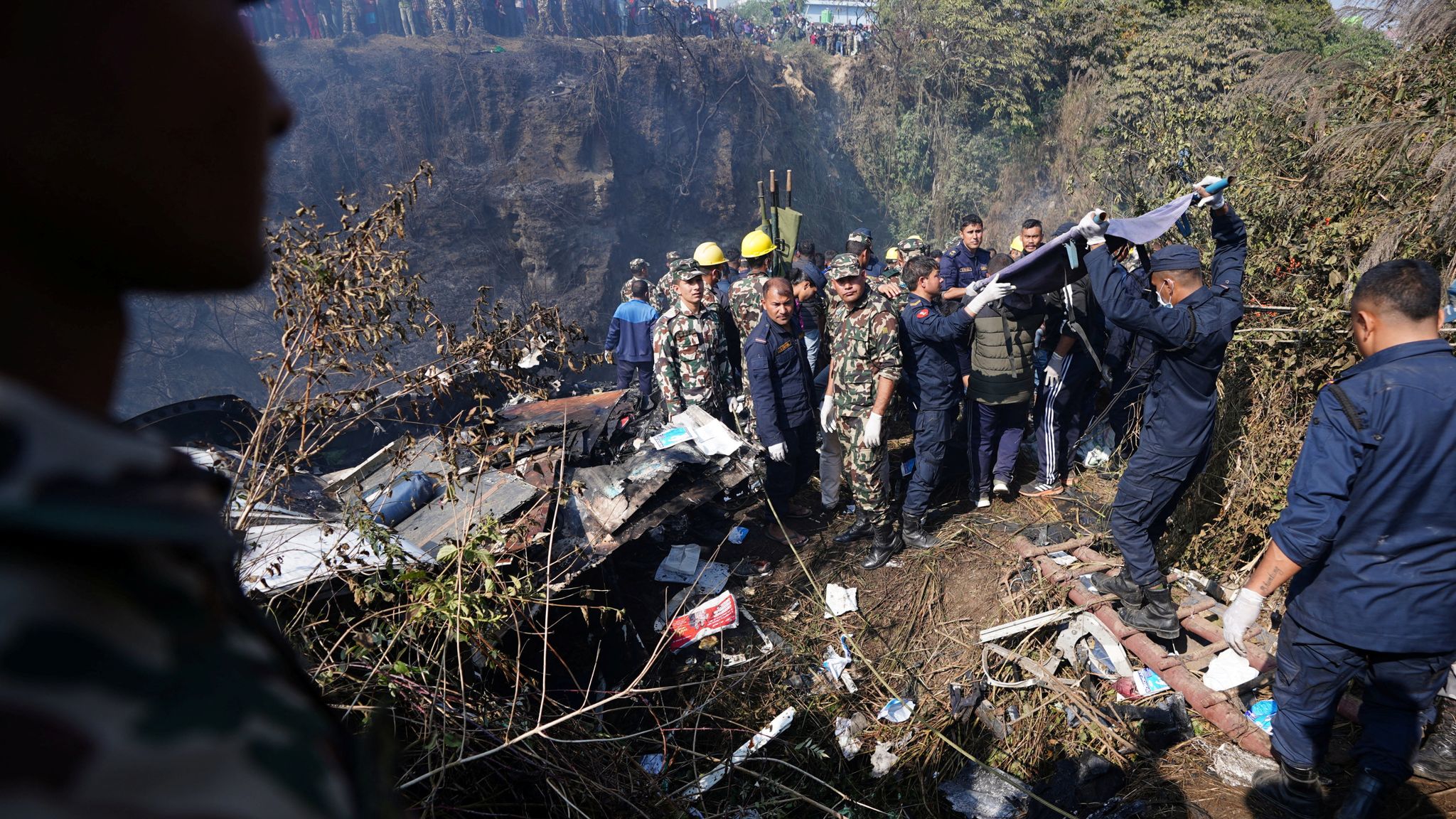 Почему авиакатастрофа. Катастрофа АТР 72 В Непале. ATR 72 Покхара. Катастрофа ATR 72 В Покхаре.