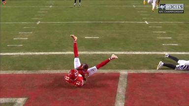 Mahomes evades pressure to find Valdes-Scantling in the end zone!