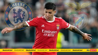 Chelsea still negotiating with Benfica over Fernandez deal 
