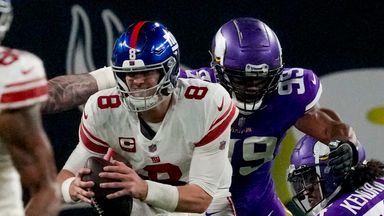 Jones and Giants stun Vikings in WC road win | NFL highlights