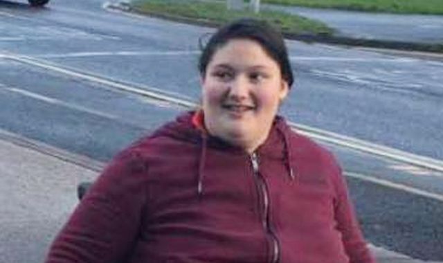 Kaylea Titford: Morbidly obese teen died in conditions 'unfit for any animal' after parents 'seriously neglected her', court hears - Vimarsana News