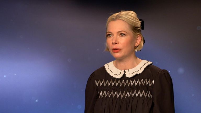 In &#39;The Fablemans&#39; actor Michelle Williams plays a character inspired by Spielberg&#39;s mother