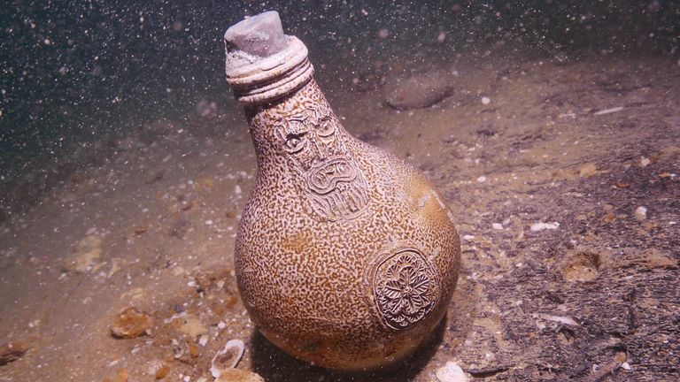 A Bellarmine jug found on the ocean floor.Image: James Clark 