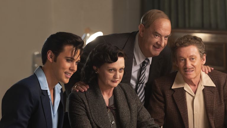 (L-R): Austin Butler as Elvis, Helen Thomson as Gladys, Tom Hanks as Colonel Tom Parker and Richard Roxburgh as Vernon in Elvis. Pic: Warner Bros
