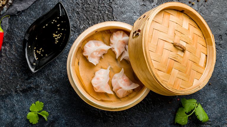 Lucky foods to eat during Chinese New Year.  Photo: iStock