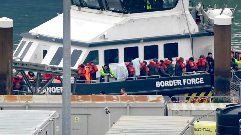 Around 500 migrants crossed Channel to UK today
