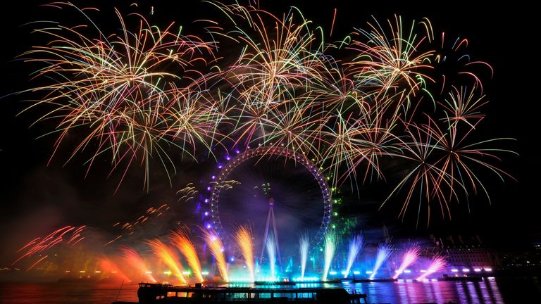 London New Year's Eve fireworks 2023 - Special Event - visitlondon