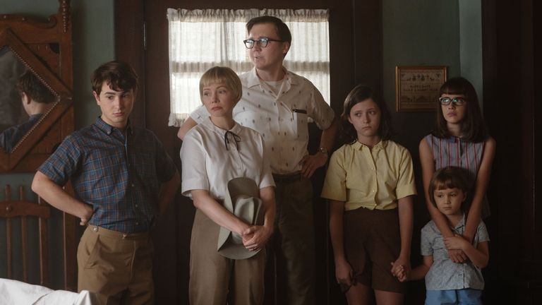 Michelle Williams and Paul Dano star in Steven Spielberg&#39;s The Fabelmans. Pic: Universal Pictures