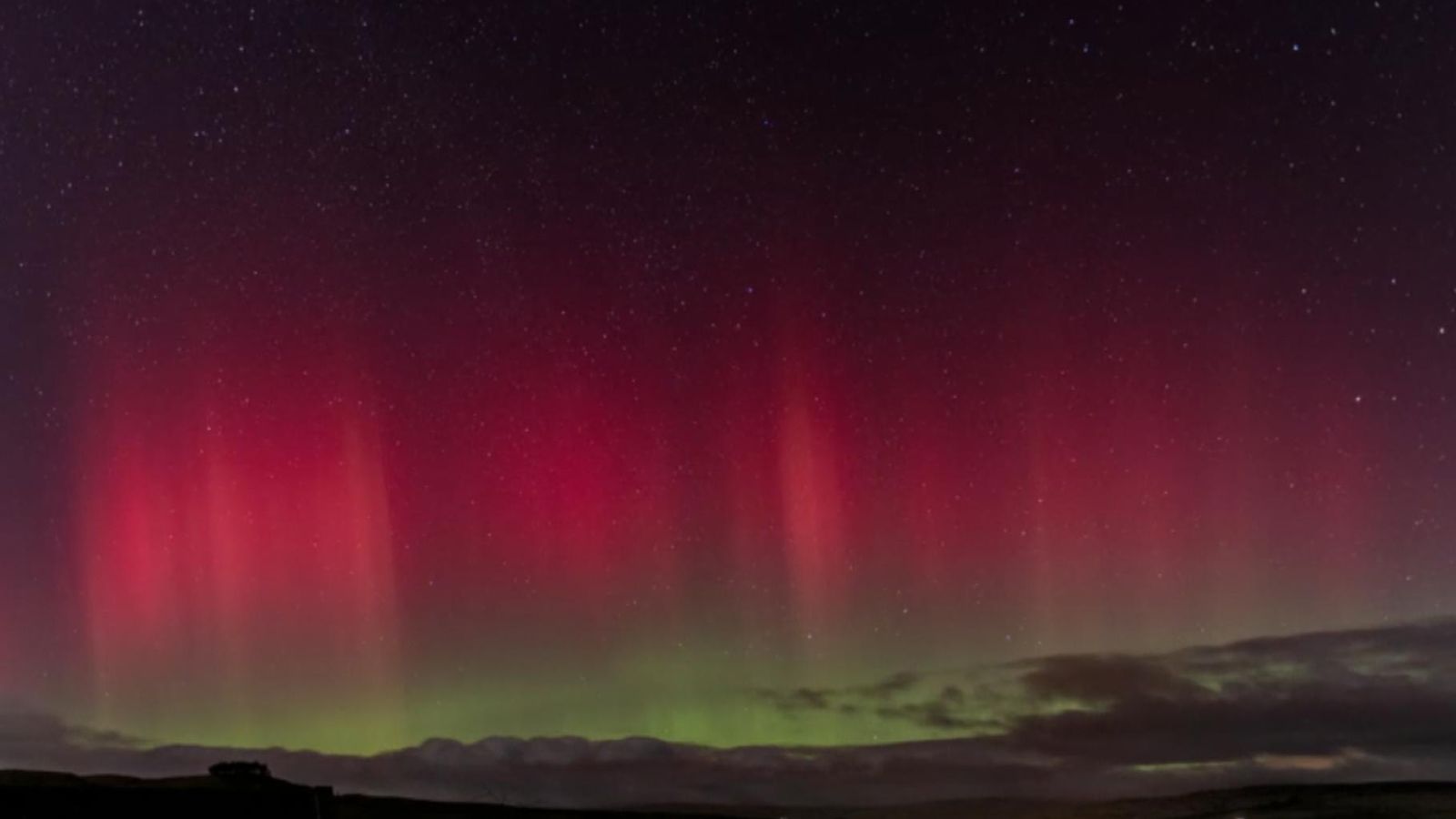Northern Lights seen over England's skies Science & Tech News Sky News