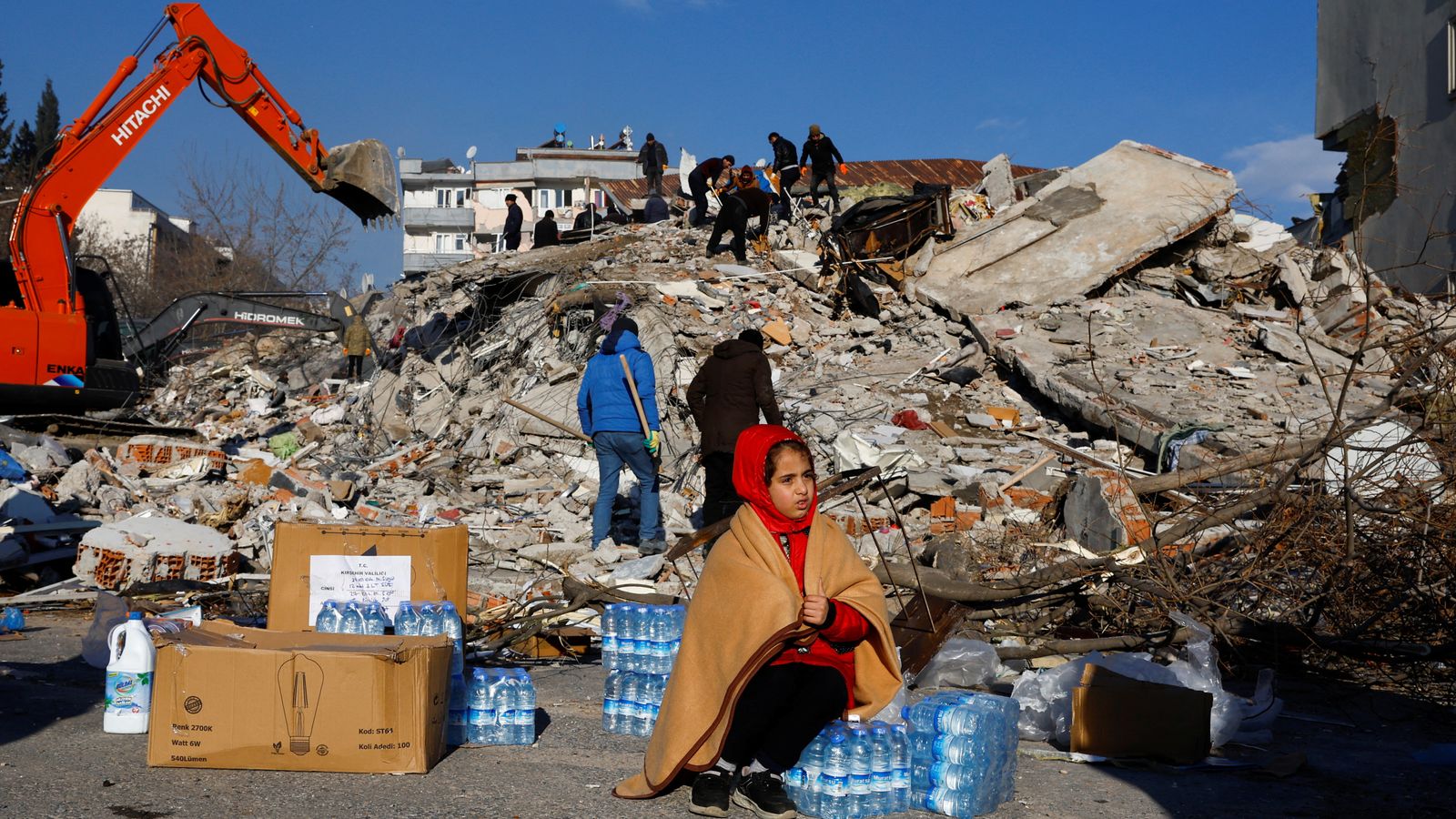 Tremblement de terre Turquie-Syrie – mises à jour : Plus de 9 600 morts – alors qu’un bébé né sous les décombres s’en sort vivant |  Nouvelles du monde
