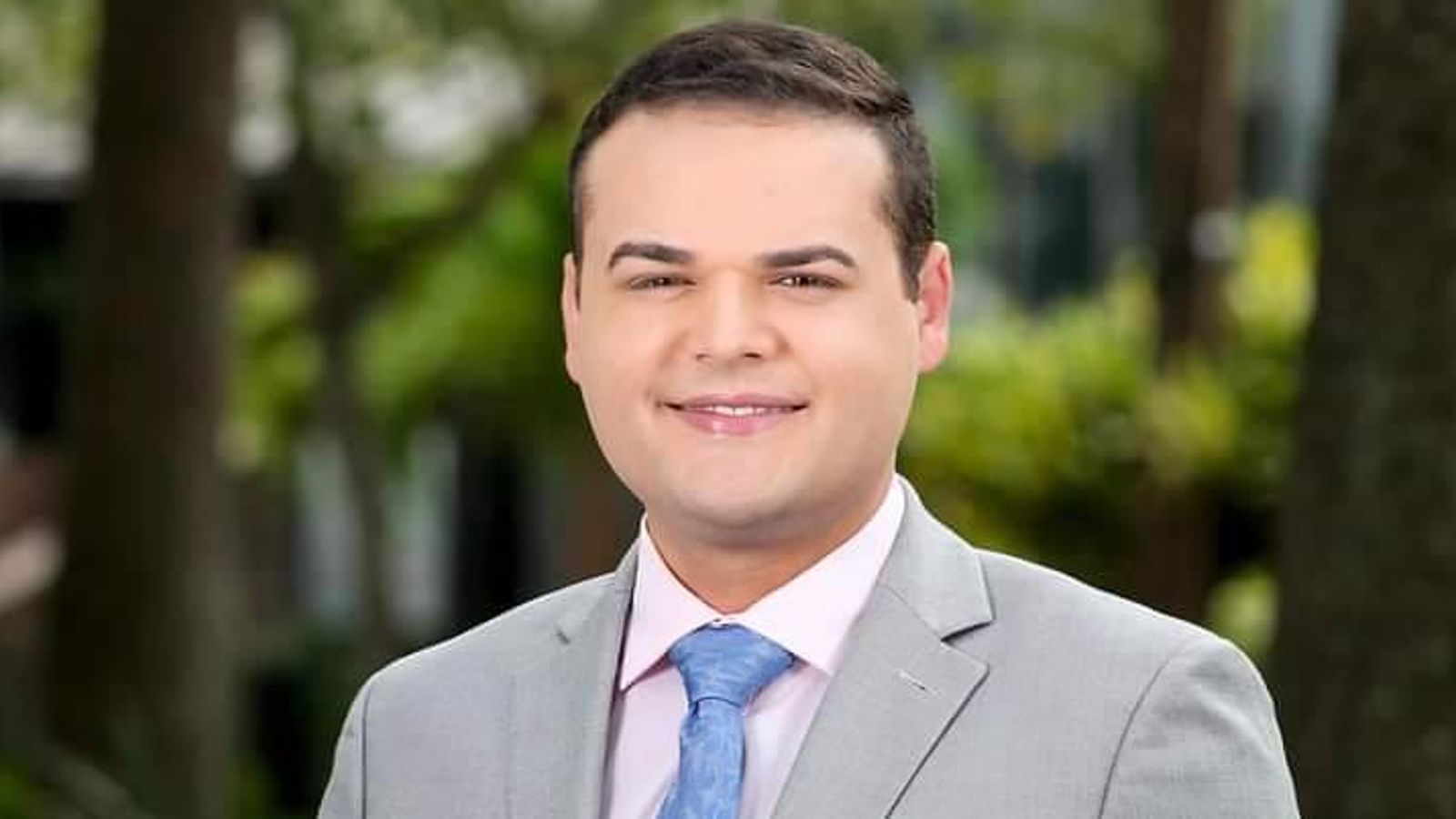 TV journalist Dylan Lyons shot dead while reporting at murder scene in Florida