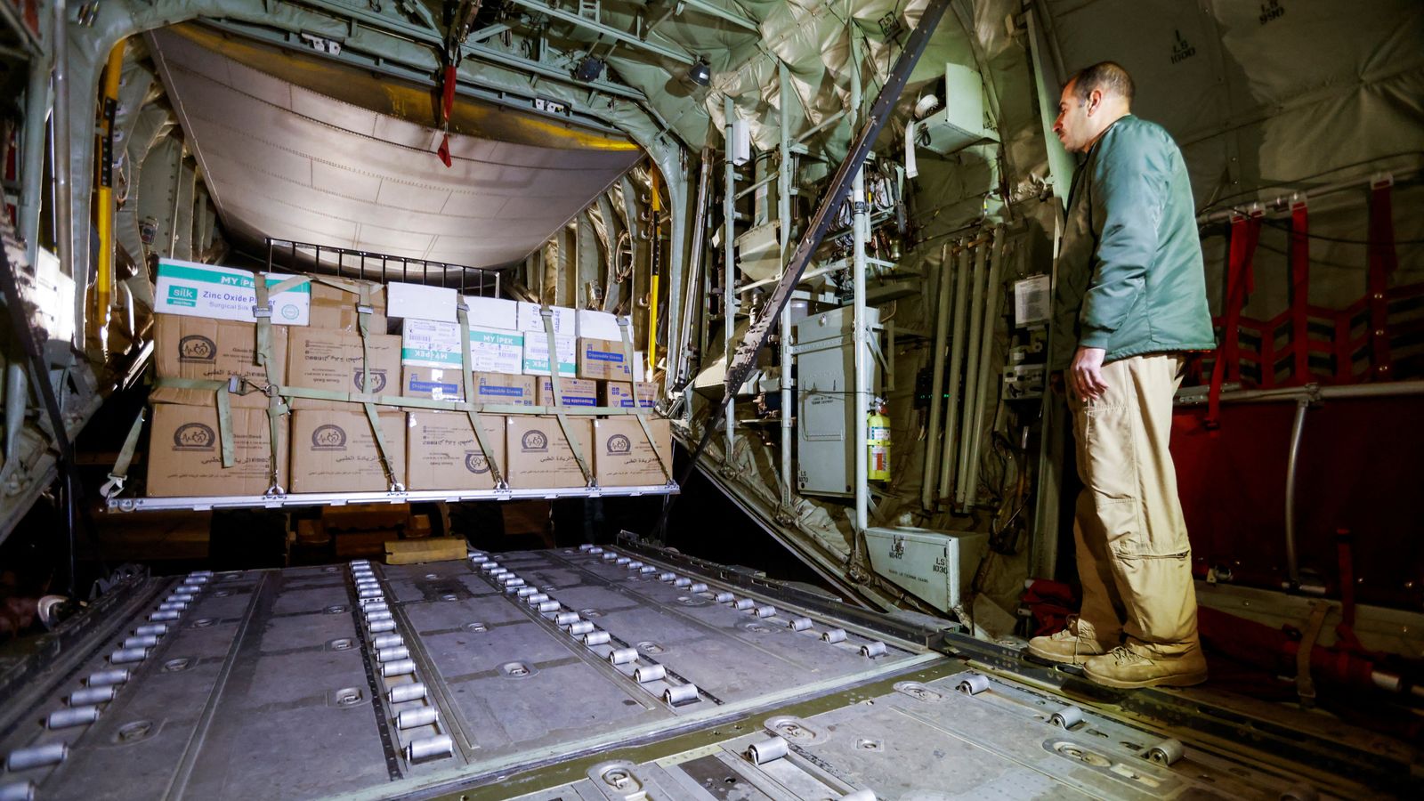 TurkeySyria earthquake Yousra Elbagir joins aid flight from Qatar