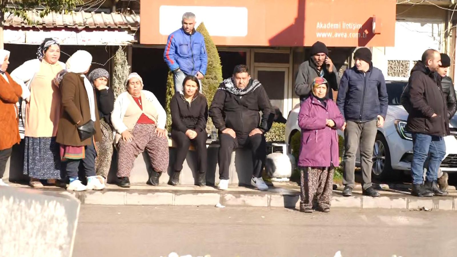 Turkey Syria Earthquake Rescuers Search Damaged Buildings For