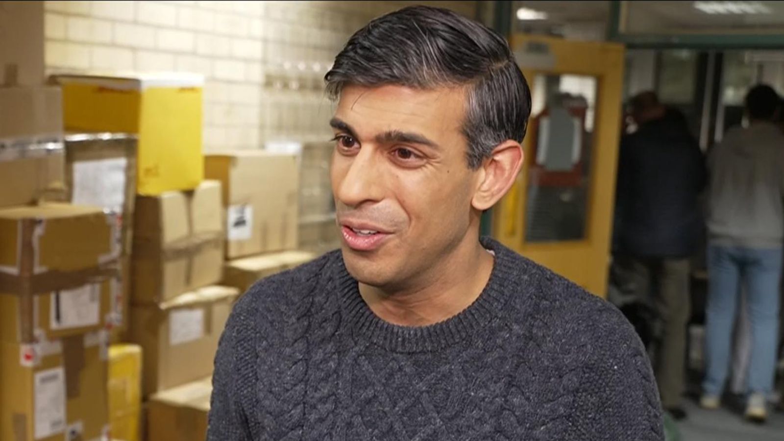 TurkeySyria earthquake Prime Minister Rishi Sunak visits donation