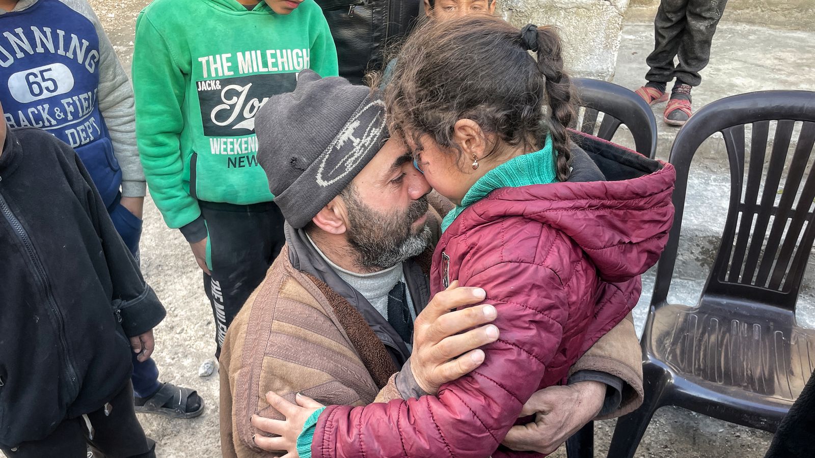 Turkey-Syria earthquake: Rebel leader in Idlib calls for urgent international help as families devastated by quake