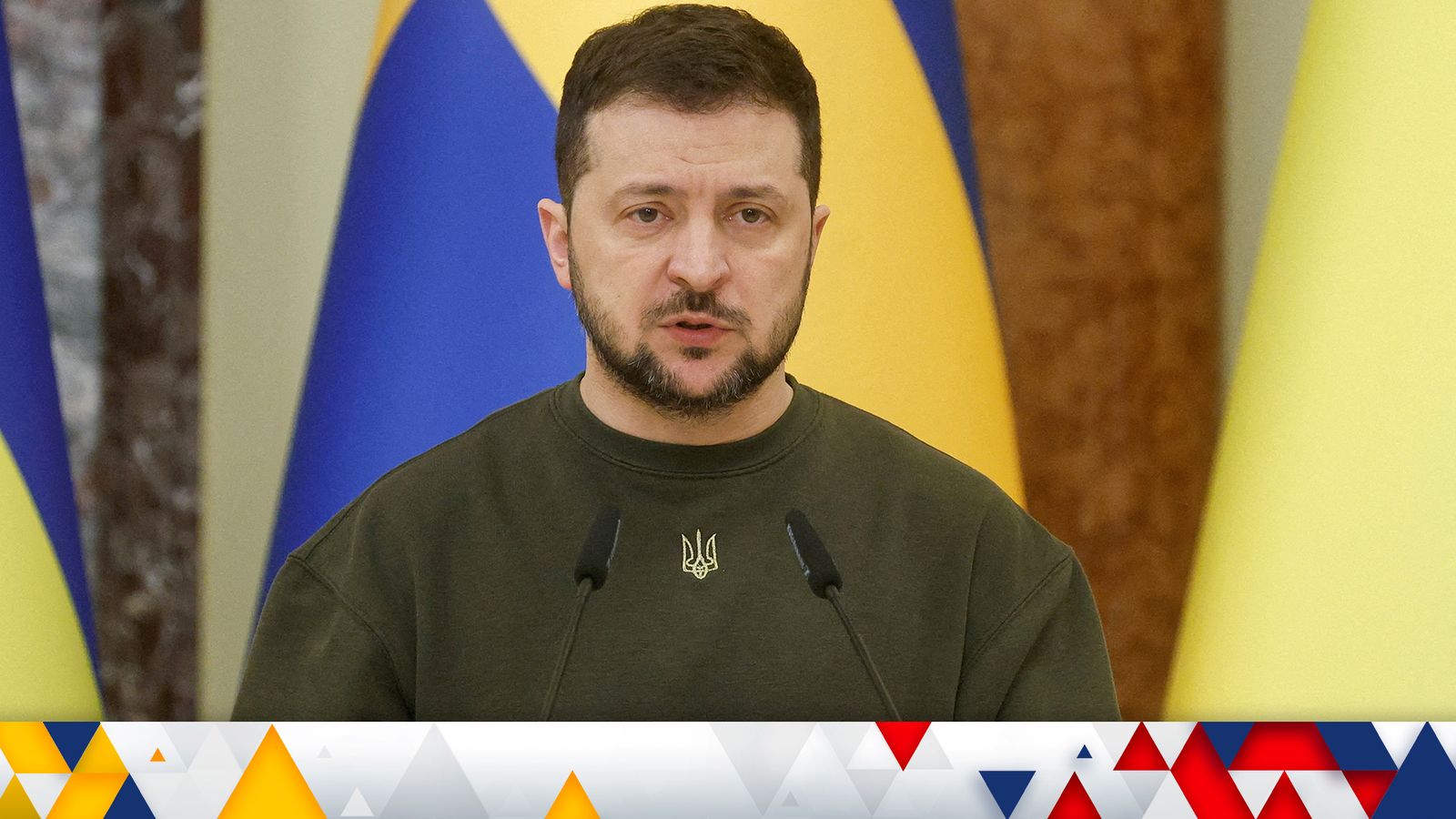 Ukraine war: Zelenskyy pledges push for victory on anniversary