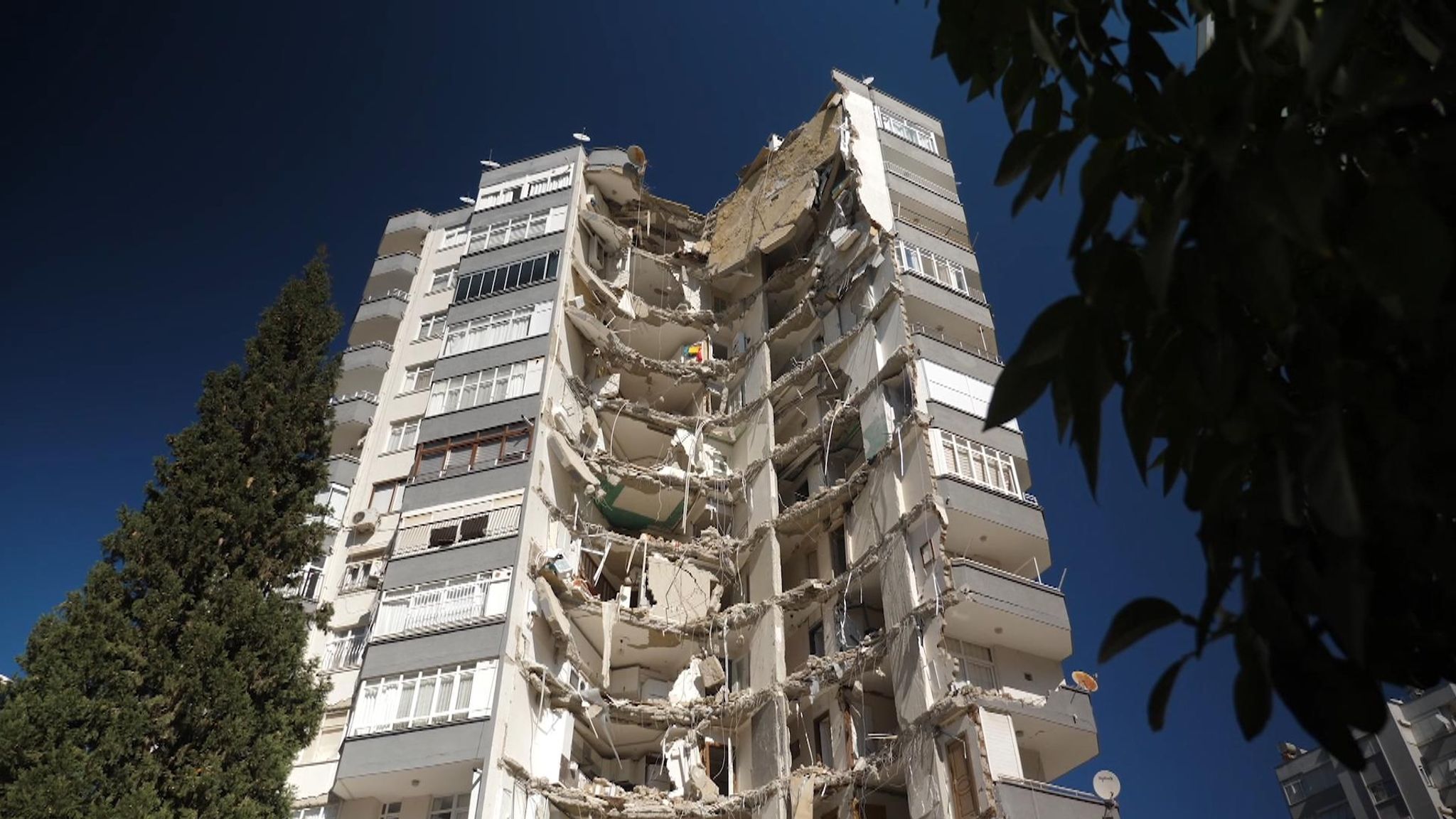 Turkey earthquake Anger grows over building standards in wake of