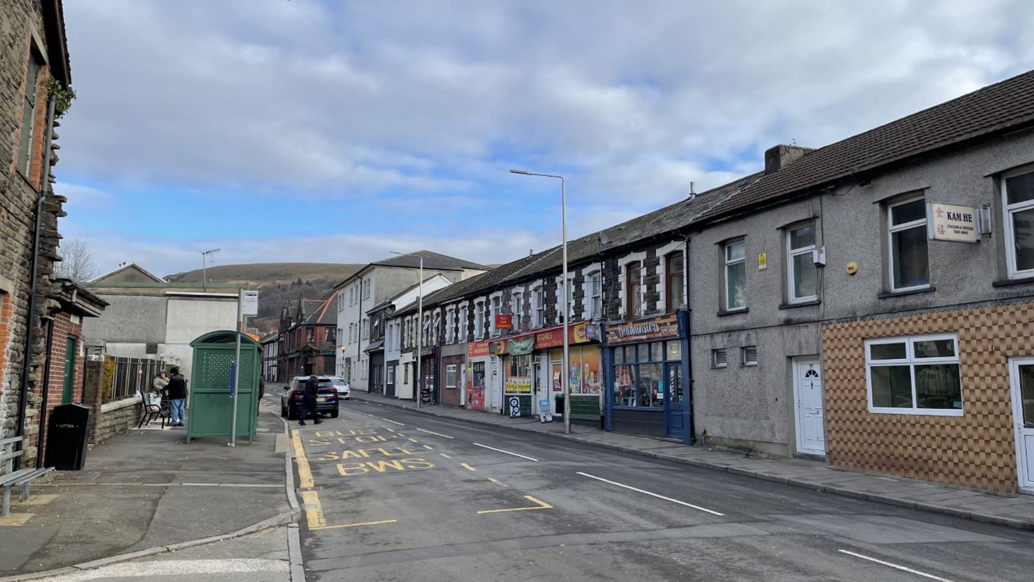 Earthquake felt in South Wales as midnight tremor makes houses and