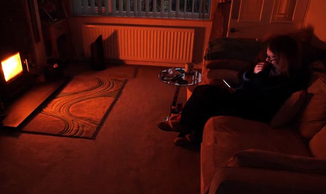 Households cutting energy usage to avoid blackouts 'likely how we'll all operate in future' - National Grid - Vimarsana News