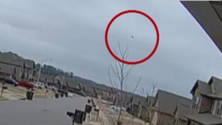 Video shows a Black Hawk helicopter crashing to the ground in Tennessee. No one on the ground was hurt but the National Guard confirmed two crew had died.