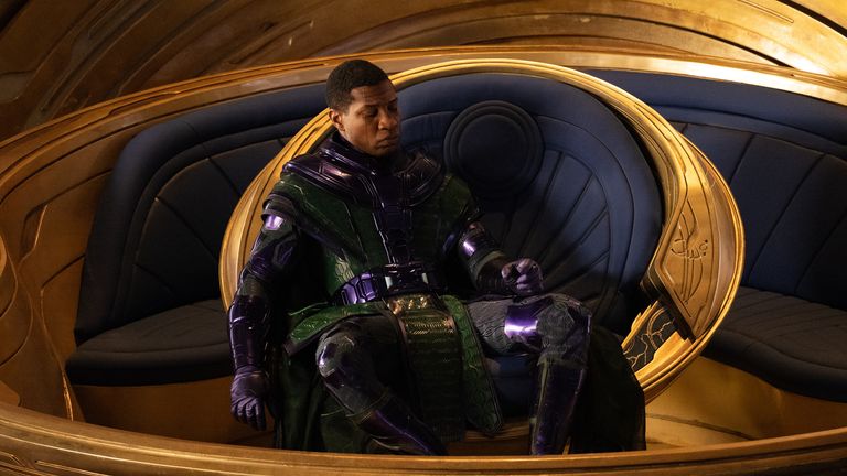 Jonathan Majors as Kang The Conqueror in Marvel Studios&#39; ANT-MAN AND THE WASP: QUANTUMANIA. Photo by Jay Maidment. .. 2022 MARVEL.