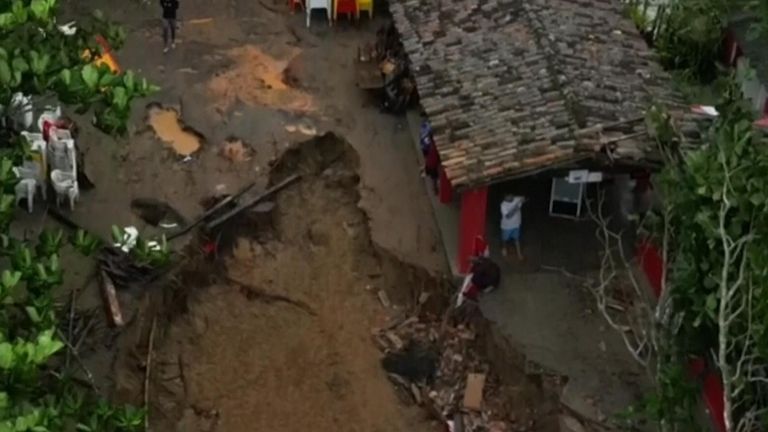 Heavy rains in coastal areas of Brazil&#39;s southeast have caused flooding and landslides that killed 36 people 