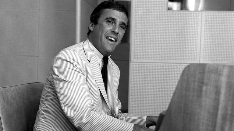 Burt Bacharach obituary: Composer worked with stars including Dionne Warwick, Dusty Springfield and Tom Jones during seven-decade career | Ents & Arts News | Sky News