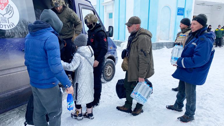 Evacuations in the town of Chasiv Yar