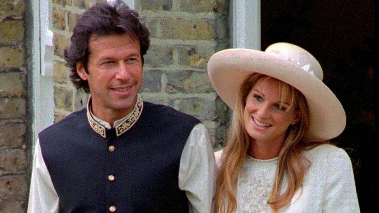 Imran and Jemima Khan on their wedding day in Richmond, southwest London, on June 1995 Pic: AP 