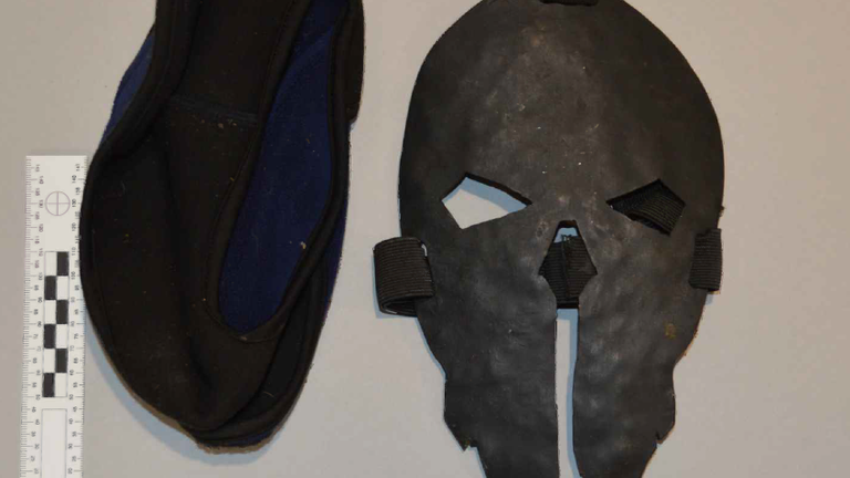 Jaswant Singh Chail&#39;s mask. Credit Gardham/CPS 