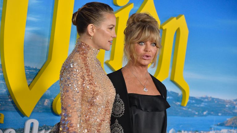 Kate Hudson and Goldie Hawn at the premiere of Glass Onion: A Knives Out Mystery (Pic: AP)