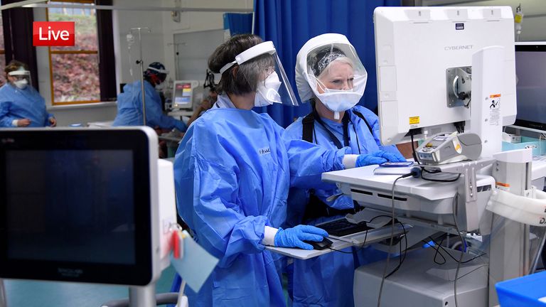 Nurses monitor patients on a COVID-19 ward at Milton Keynes University Hospital, amid the spread of the coronavirus disease (COVID-19) pandemic, Milton Keynes, Britain, January 20, 2021. Picture taken January 20, 2021. REUTERS/Toby Melville