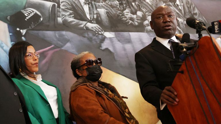 (L-R) Two of Malcolm X&#39;s daughters, Ilyasah and Qubilah Shabazz, and lawyer Ben Crump