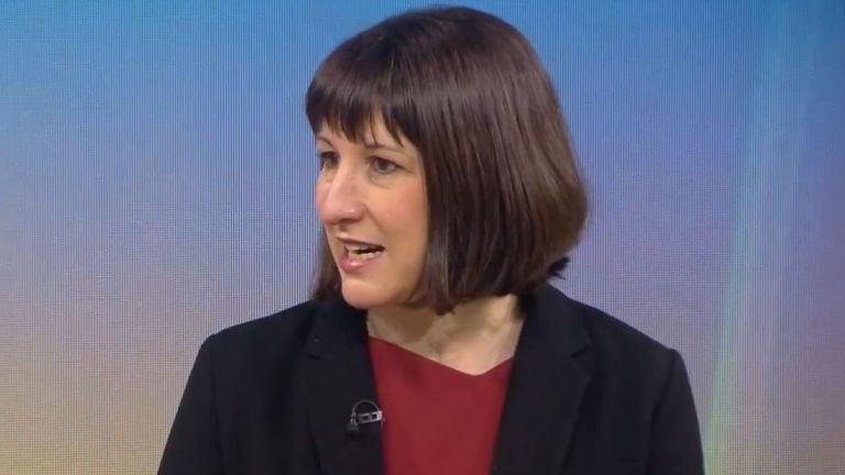 Rachel Reeves sets out Labour&#39;s position on the mooted Northern Ireland Protocol deal