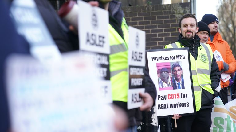 Members of the Aslef union on the picket line outside London Euston rail station as rail workers take strike action in a dispute over pay. Picture date: Wednesday February 1, 2023.