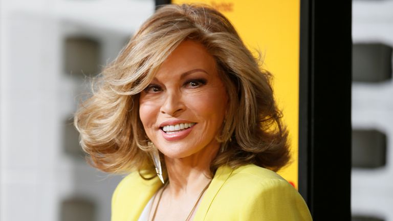 Raquel Welch poses at the premiere of "How to Be a Latin Lover" in Los Angeles, California, 26 April, 2017
