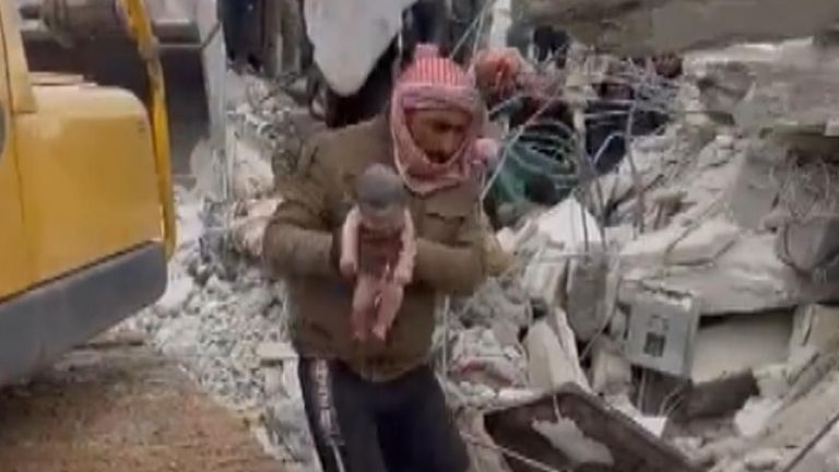 Baby born under the rubble in Syria after the earthquake is rescued