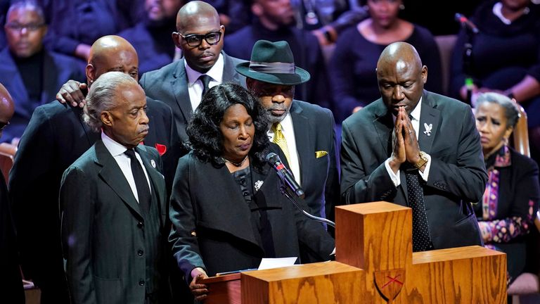 RowVaughn Wells (centre) speaks during the funeral service for her son Tyre Nichols.  (Andrew Nelles/The Tennessean via AP, Pool)