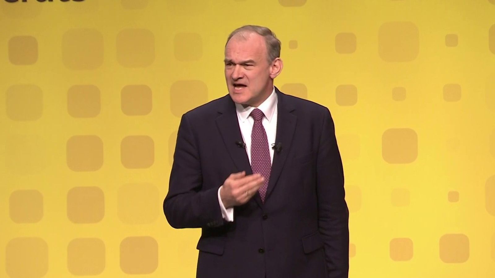 Liberal Democrat conference: Tear down 'Tory' trade barriers with Europe to boost economy, says Ed Davey